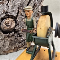 metal-figur-arbejdstøj-slibesten-til-dampmaskine-gammelt-legetøj